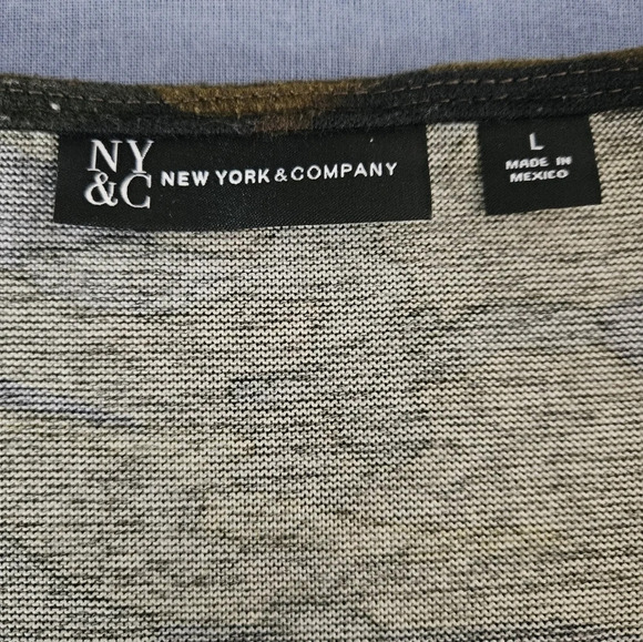 New York & Company Green Brown 3/4 Sleeve Camo Large Shirt - Picture 5 of 9